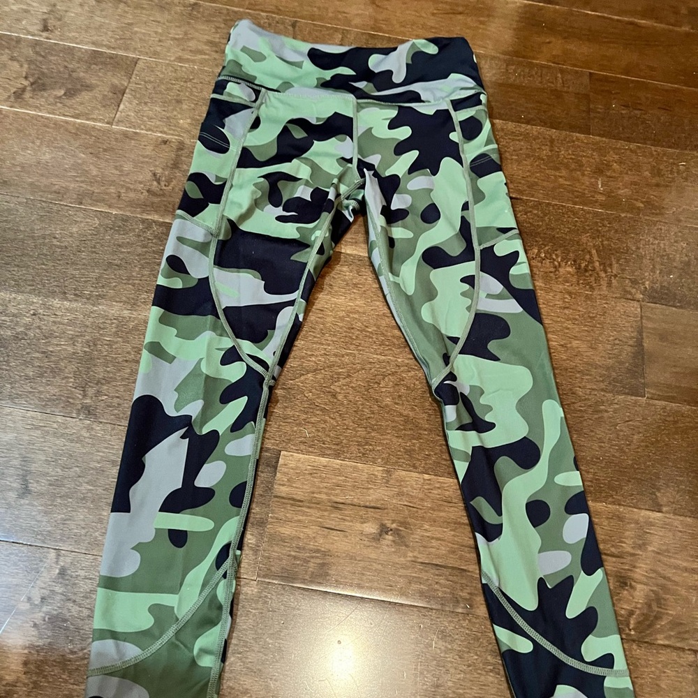 Camo LNT size 6-8